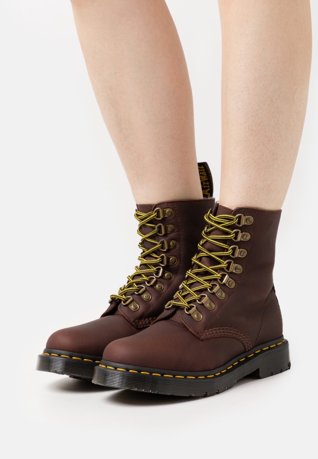 Μπότες Dr.martens σκούρο καφέ 1460 Pascal χειμερινές μπότες