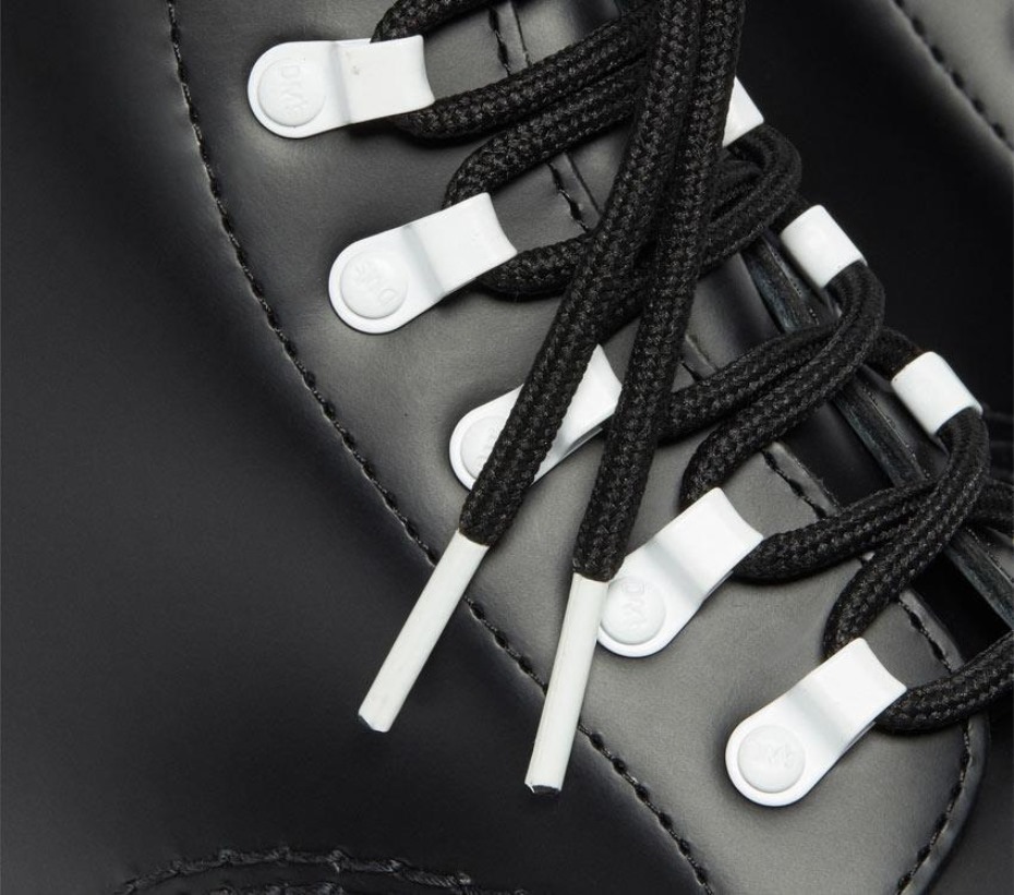 μαύρες λείες μπότες Dr.martens 1460 διαταράσσουν το ομαλό υλικό