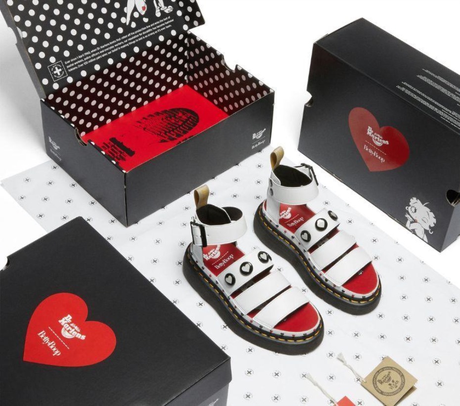 Betty Boop Clarissa Ii τετράγωνο πέδιλο Dr Martens Greece λευκό