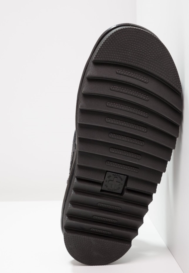 Dr Martens Greece Voss Platform πέδιλα μαύρα