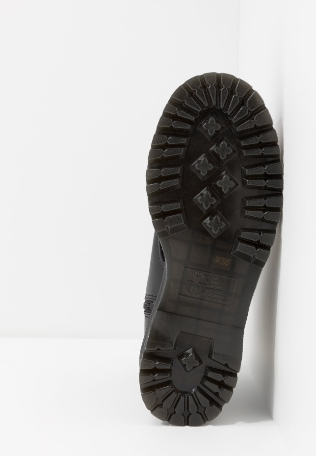 μαύρα Vegan Jadon Ii μονό μποτάκια με κορδόνια Dr Martens Greece