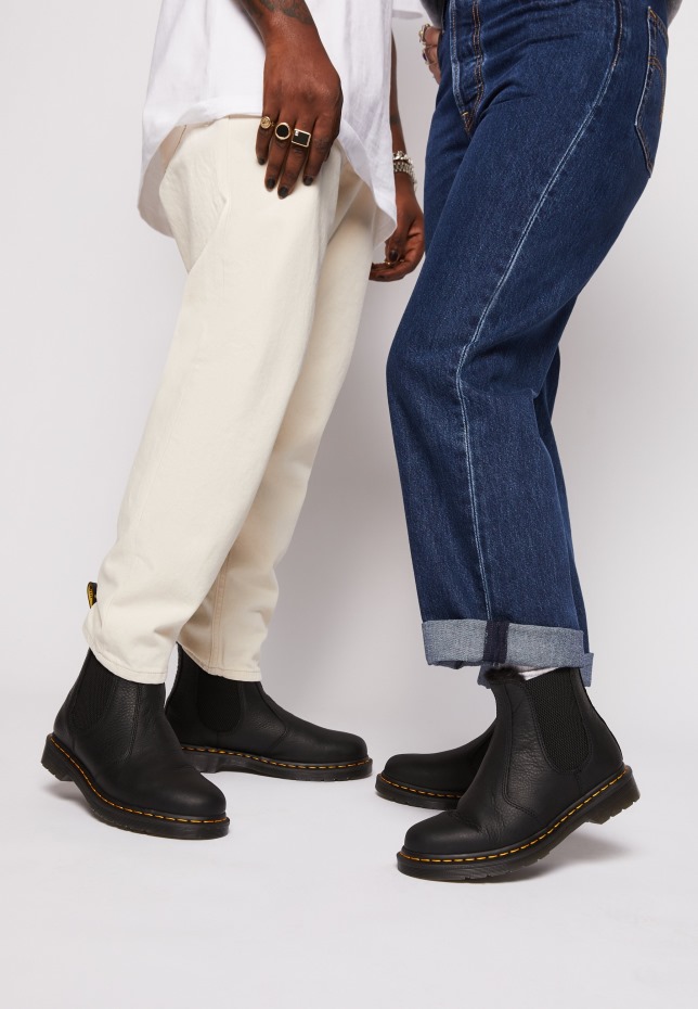 Dr Martens Greece 2976 Unisex κλασικά μποτάκια μαύρα Ambassador