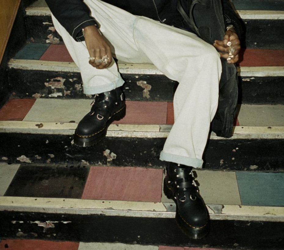 μαύρες λαδώδεις μπότες Jadon Tgf Dr.martens