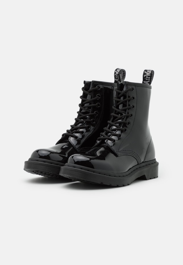 1460 μονό μποτάκια με κορδόνια μαύρα Dr Martens Greece