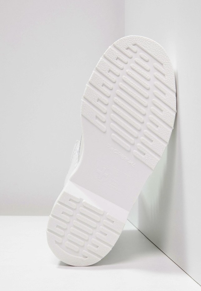 Dr Martens Greece λευκά 1460 μονό μποτάκια με κορδόνια μέχρι τον αστράγαλο