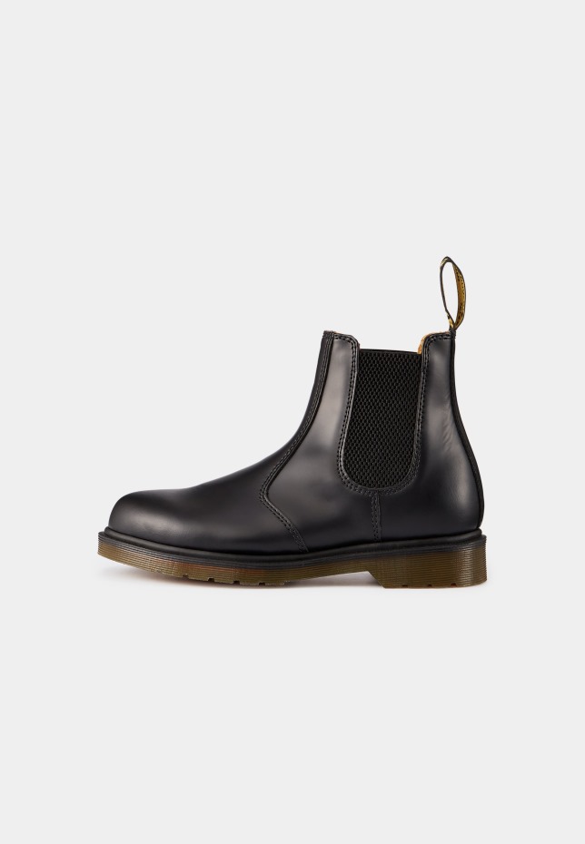 2976 Chelsea Classic μποτάκια μαύρα Dr Martens Greece