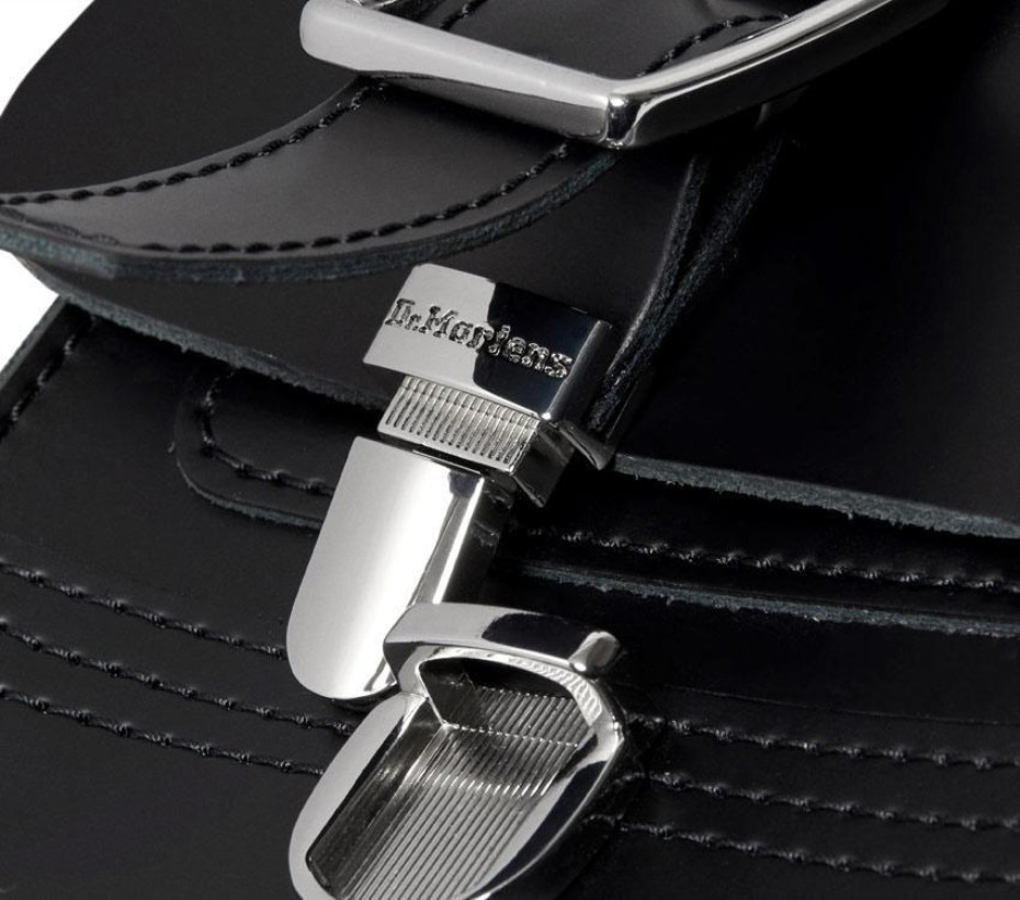 τσαντάκι χιαστί μαύρο κουτί Dr Martens Greece