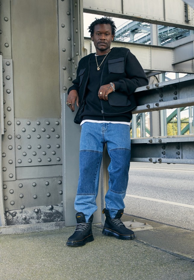 Dr Martens Greece Tarik Extra Tough 50/50 Unisex μποτάκια με κορδόνια μαύρα