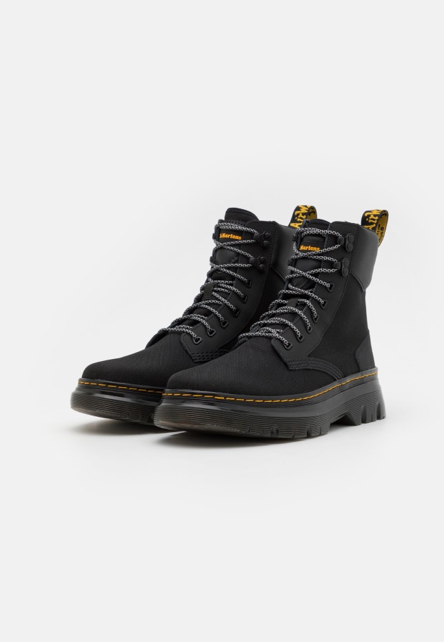 Dr Martens Greece Tarik Extra Tough 50/50 Unisex μποτάκια με κορδόνια μαύρα