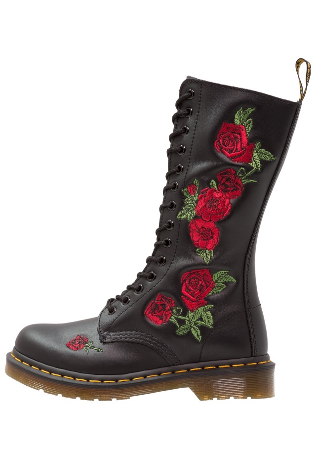 Vonda 14 Eye Boot Lace Up μπότες μαύρες/ροζ μπότες Dr.martens