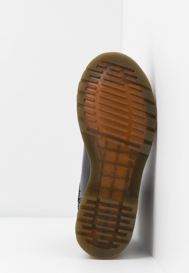 2976 κλασικά μποτάκια Dr Martens Greece μαύρο