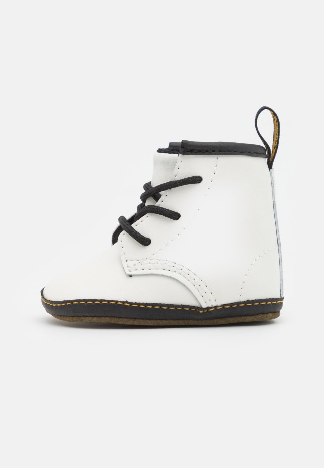 λευκά Dr Martens Greece 1460 παπουτσια πρωτα παπουτσια
