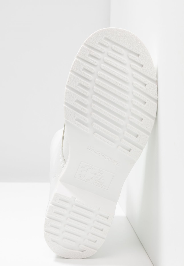 Dr Martens Greece White Virginia 1460 Pascal Mono 8 μποτάκια με κορδόνια μέχρι τον αστράγαλο