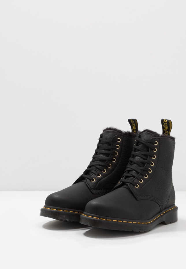 μαύρα 1460 Pascal Unisex μποτάκια με κορδόνια Dr Martens Greece