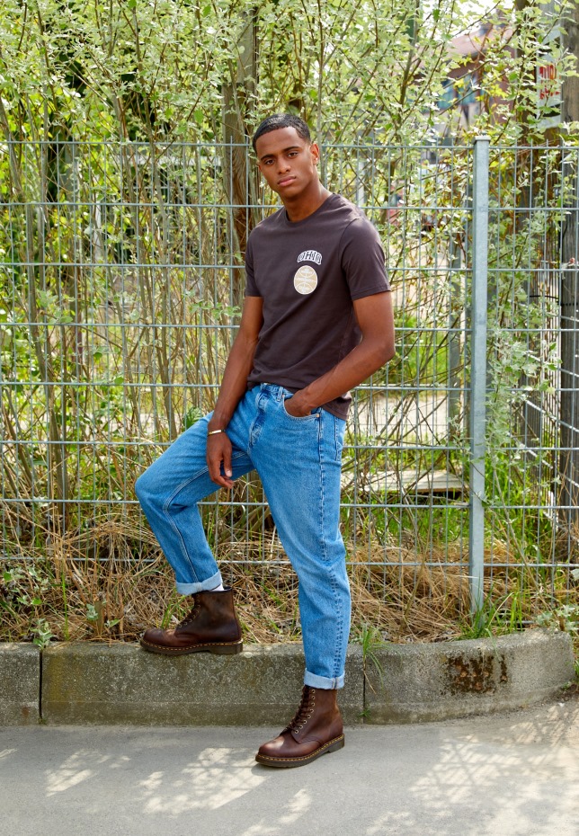 1460 Unisex μποτάκια με κορδόνια Dr Martens Greece σκούρο καφέ τρελό άλογο